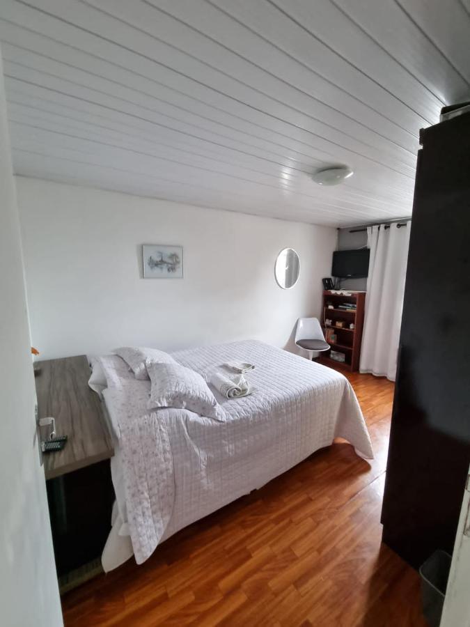 Casa Klos - Quartos Amplos Curitiba Ruang foto